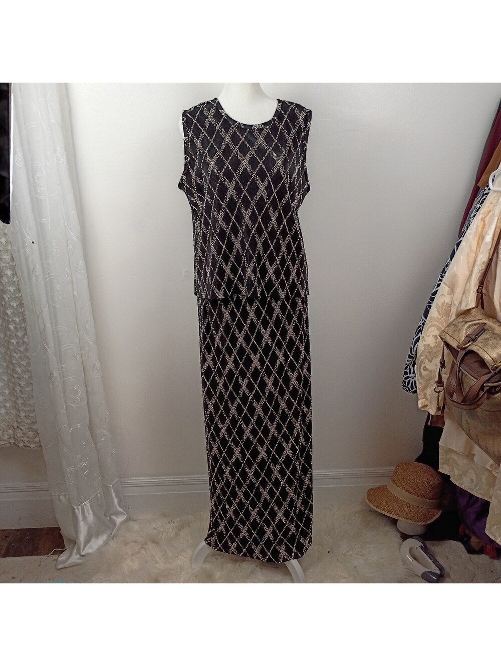 Vintage Rafael Womens 2 Piece Skirt Sleeveless Top Stretch Textured Pleated